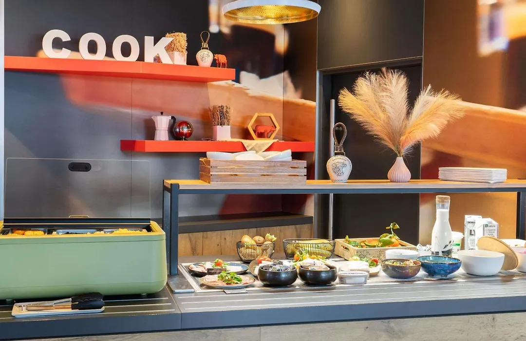 Ibis Geneve Aeroport-1